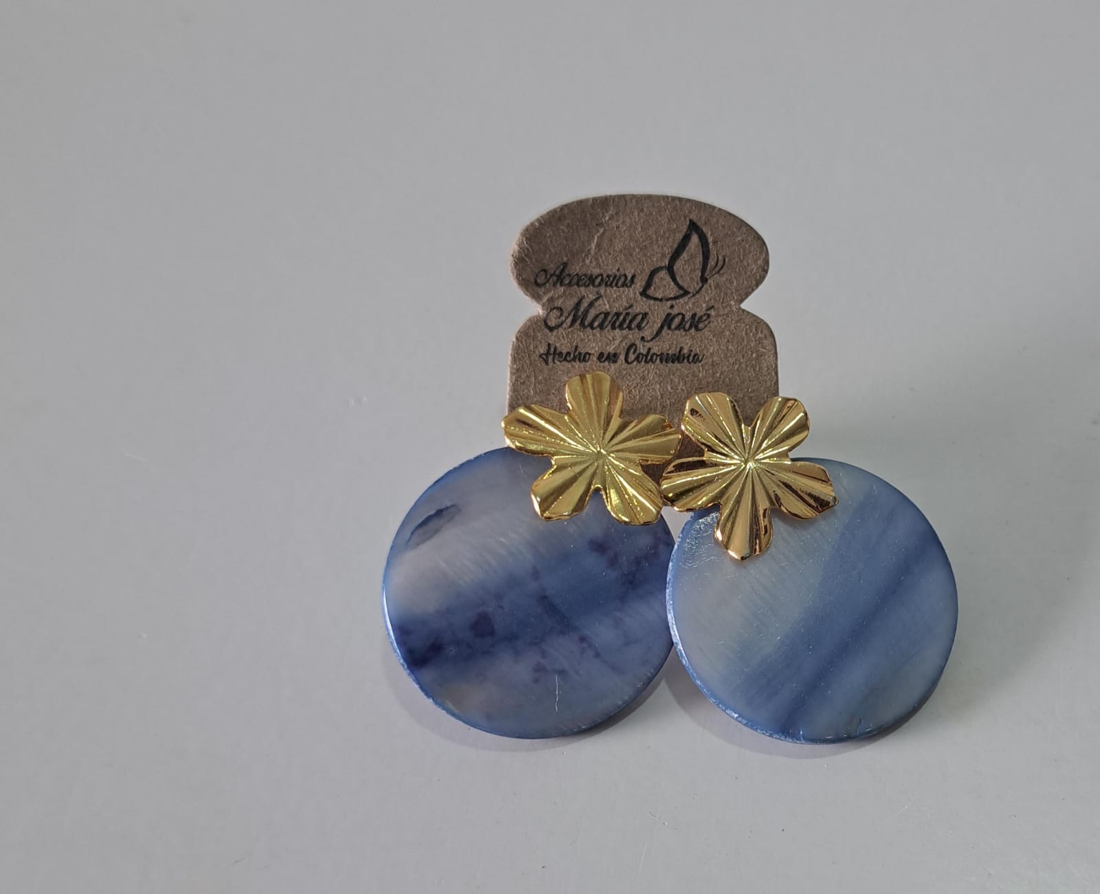 Aretes en Nácar Varios Colores