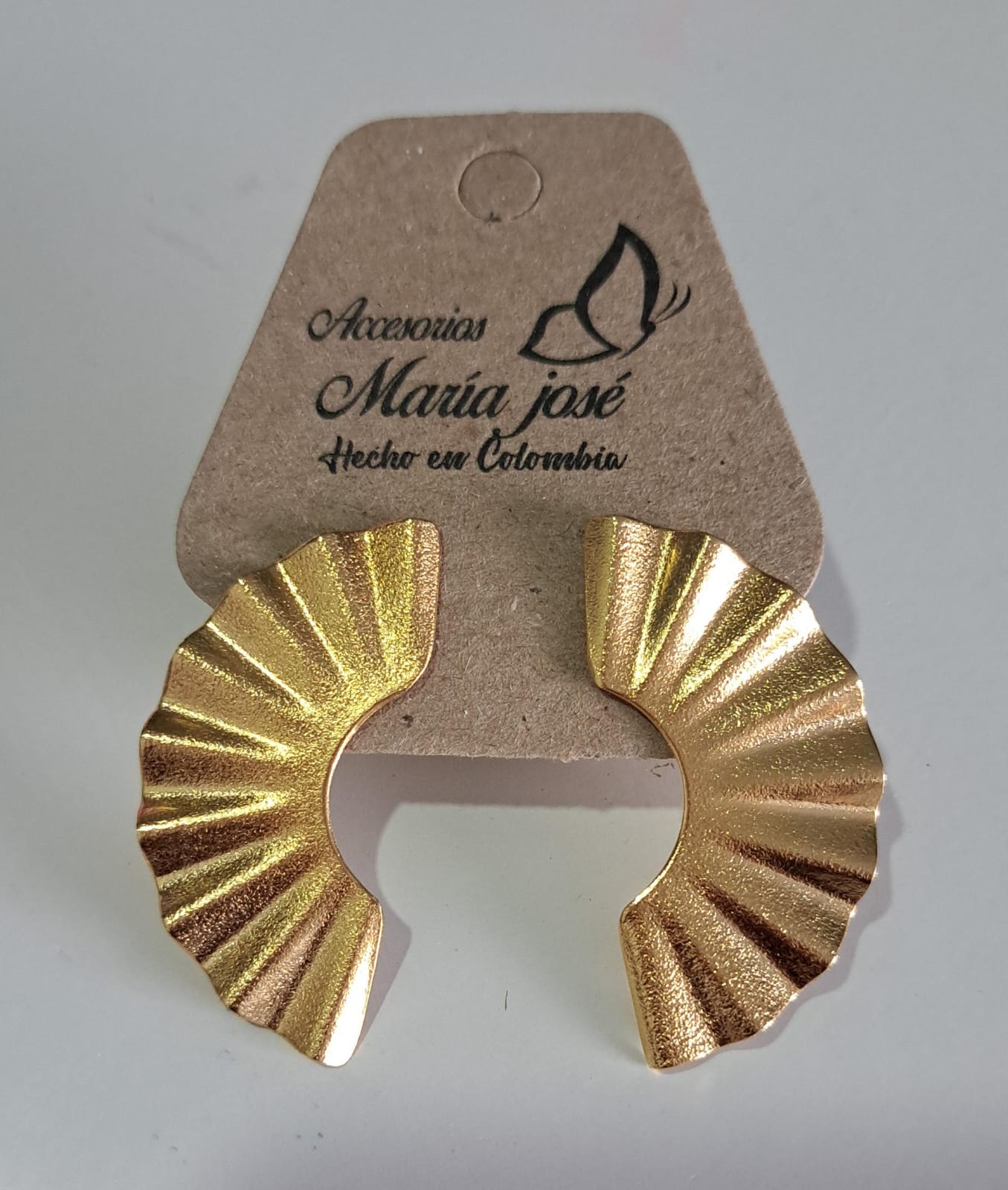 ARETES BAHAMON MEDIANOS