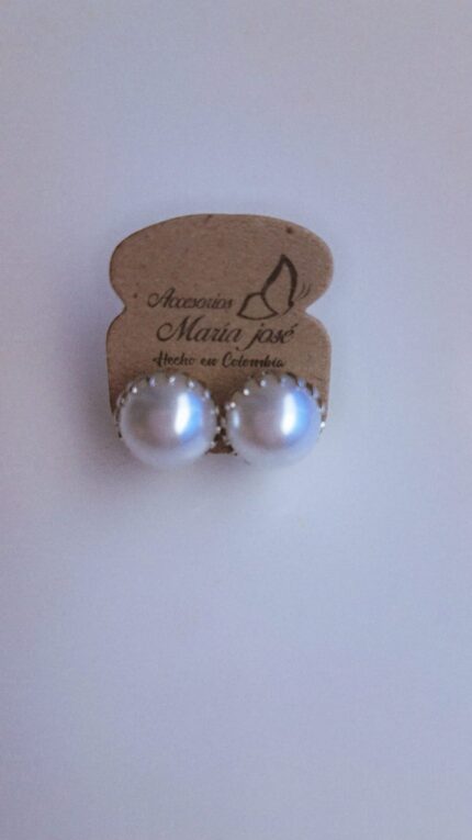 Aretes Topos Diseño Perla Pequeña