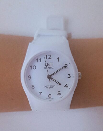 Reloj Blanco QyQ